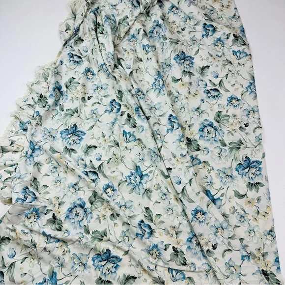 Vintage Blue Floral Cotton Lace Ruffle Trim 2 Standard Pillowcases & Flat Sheet - Picture 13 of 14